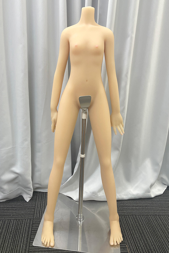 Aotumedoll 135cmスリム正面