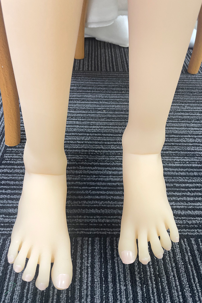 Aotumedoll 135cmスリム足裏